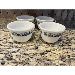 Corning Corelle Old Town Blue Onion Milk Glass Mugs Round Handle Vintage Set/4